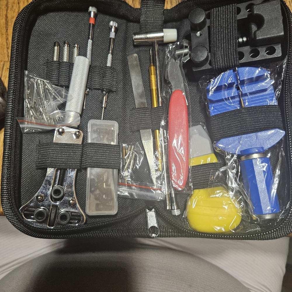 147 piece Watch tool repair kit
